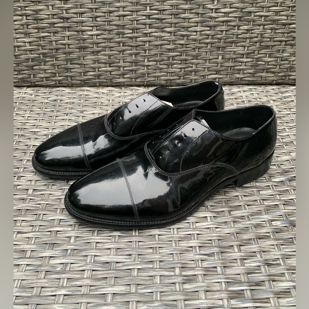 Armani Collezioni Patent Leather Dress Shoes in Black - Size 43/10US - NEW -